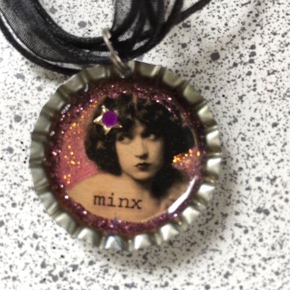 Cream Soda bottle cap necklace - Picture 1 of 4